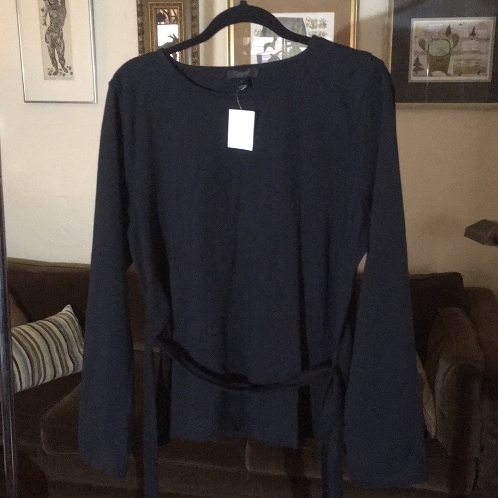 Long sleeve black extra large J crew top.
